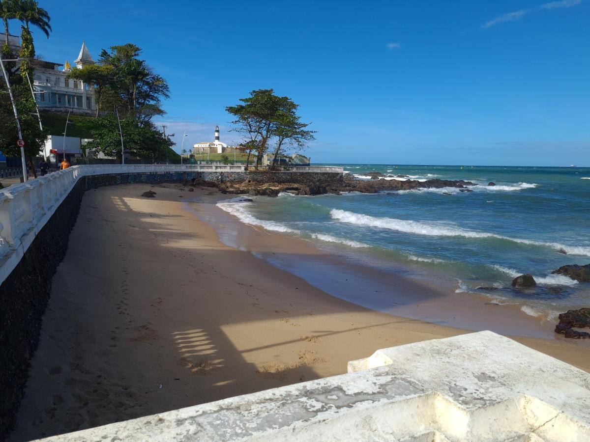 100 Axe Bahia Proximo Ao Farol Da Barra Wifi 300 Mega Apartment Salvador