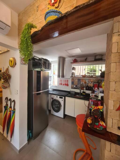 100 Axe Bahia Proximo Ao Farol Da Barra Wifi 300 Mega Apartment Salvador